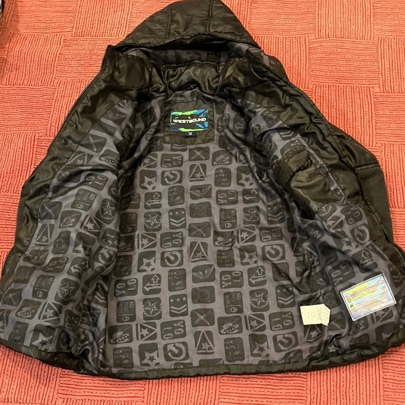Westbound youth boys size medium - 8 to 10 years puffer jacket with hood - Picture 3 of 16